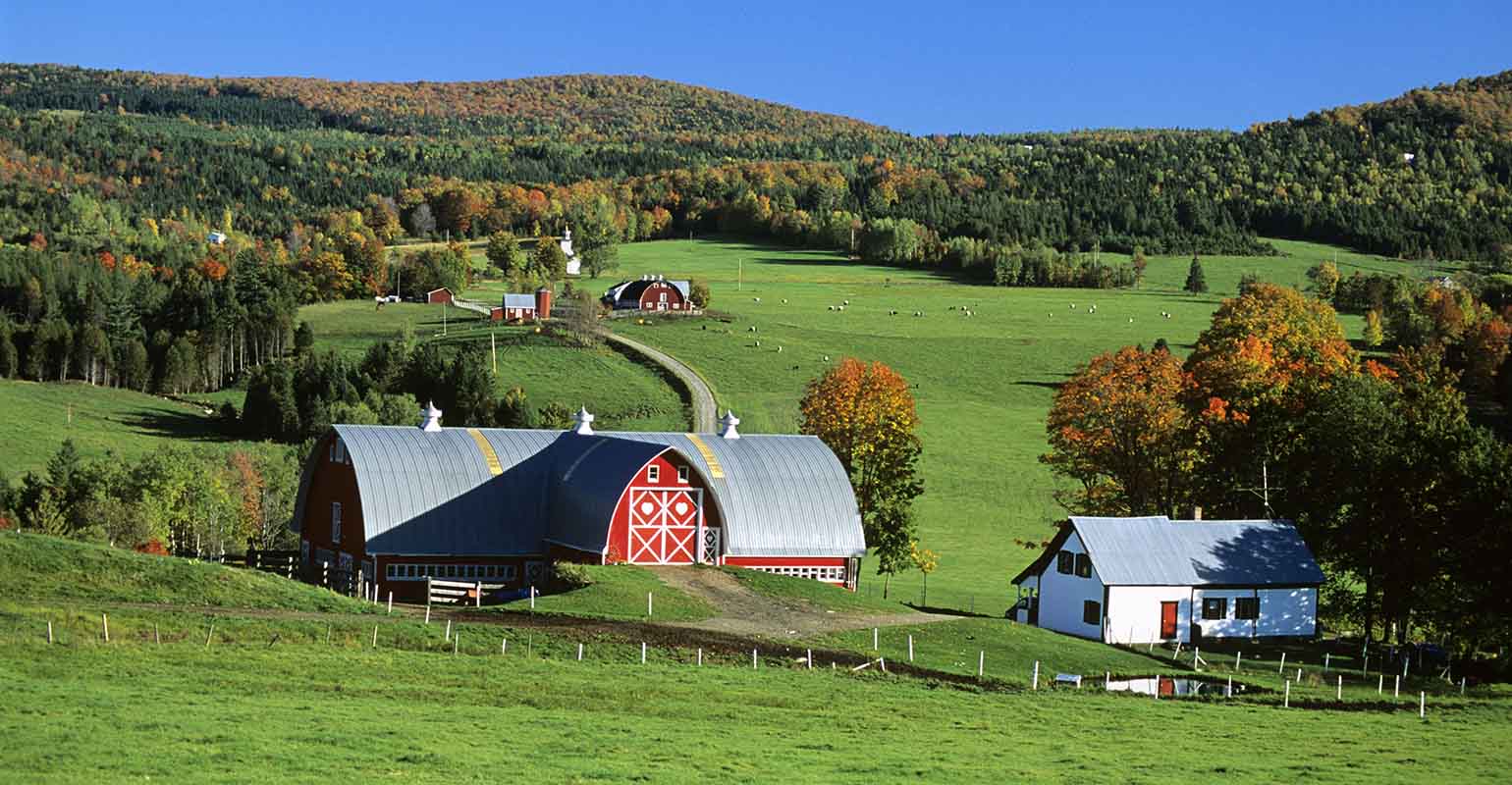farmland house barn