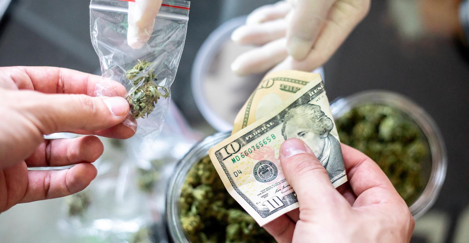 New York Eyes Pot Store Leases in Push for Social Equity | Wealth Management