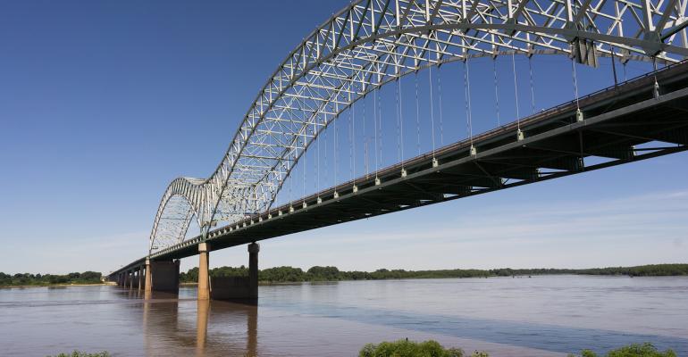 Hernando de Soto Bridge
