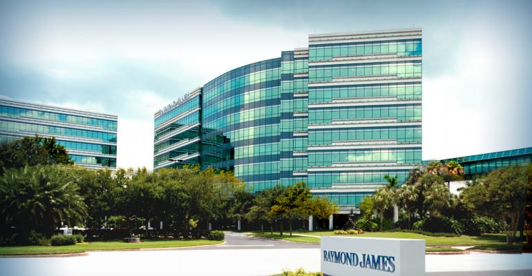 Raymond James Ends Year on Record Highs, But Misses Quarterly Expectations 