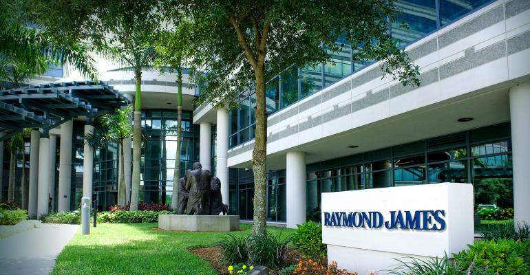 Raymond James Acquires Deutsche Bank Wealth Unit