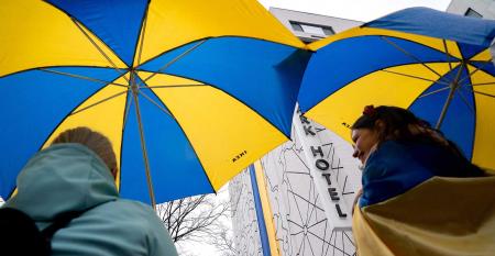 ukraine-flag-umbrella.jpg