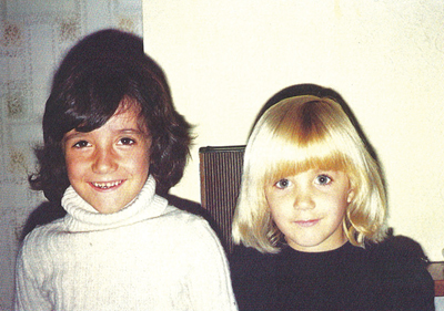 Duran (left) with sister Olga (right) in Johannesburg, 1976